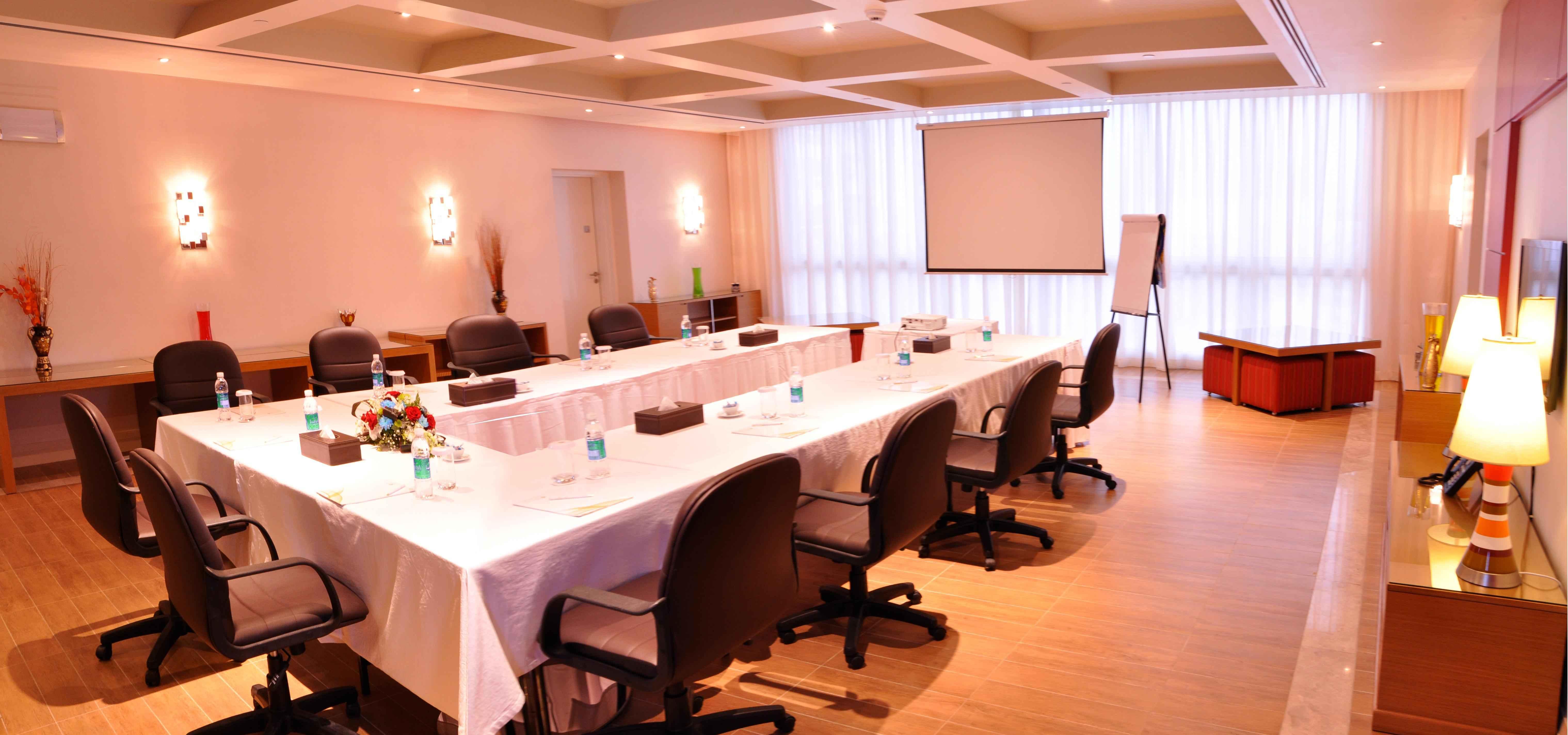 Salalah Gardens Hotel Managed By Safir Hotels & Resorts מראה חיצוני תמונה